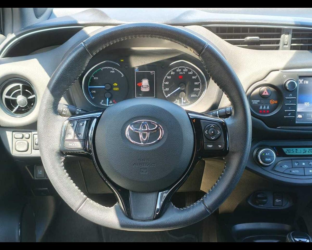 Toyota Toyota Yaris usata, con assistente di corsia