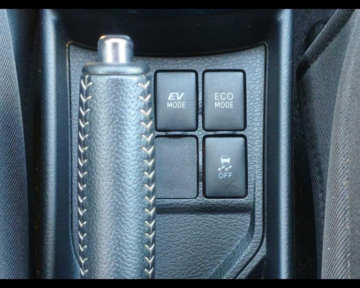 Toyota Toyota Yaris usata, con assistenza alla frenata