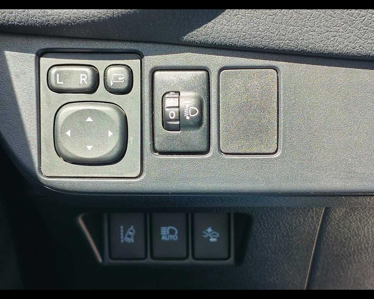 Toyota Toyota Yaris usata, con high beam assist