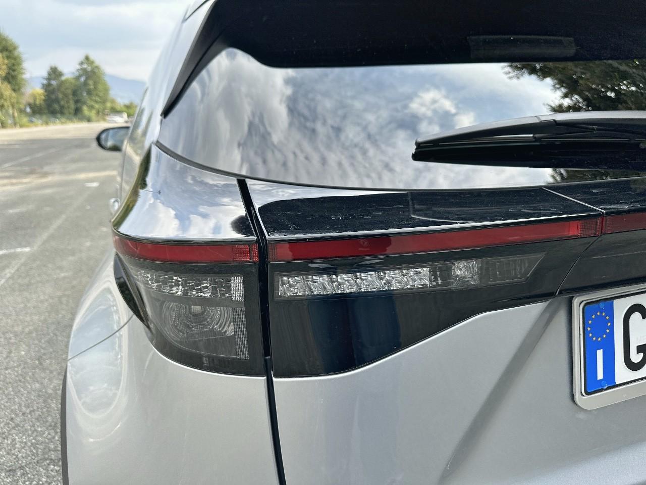 Toyota Toyota Yaris usata, con Angoli di rampa angolo di attacco (gradi): 20,0 e angolo di uscita (gradi): 35,0