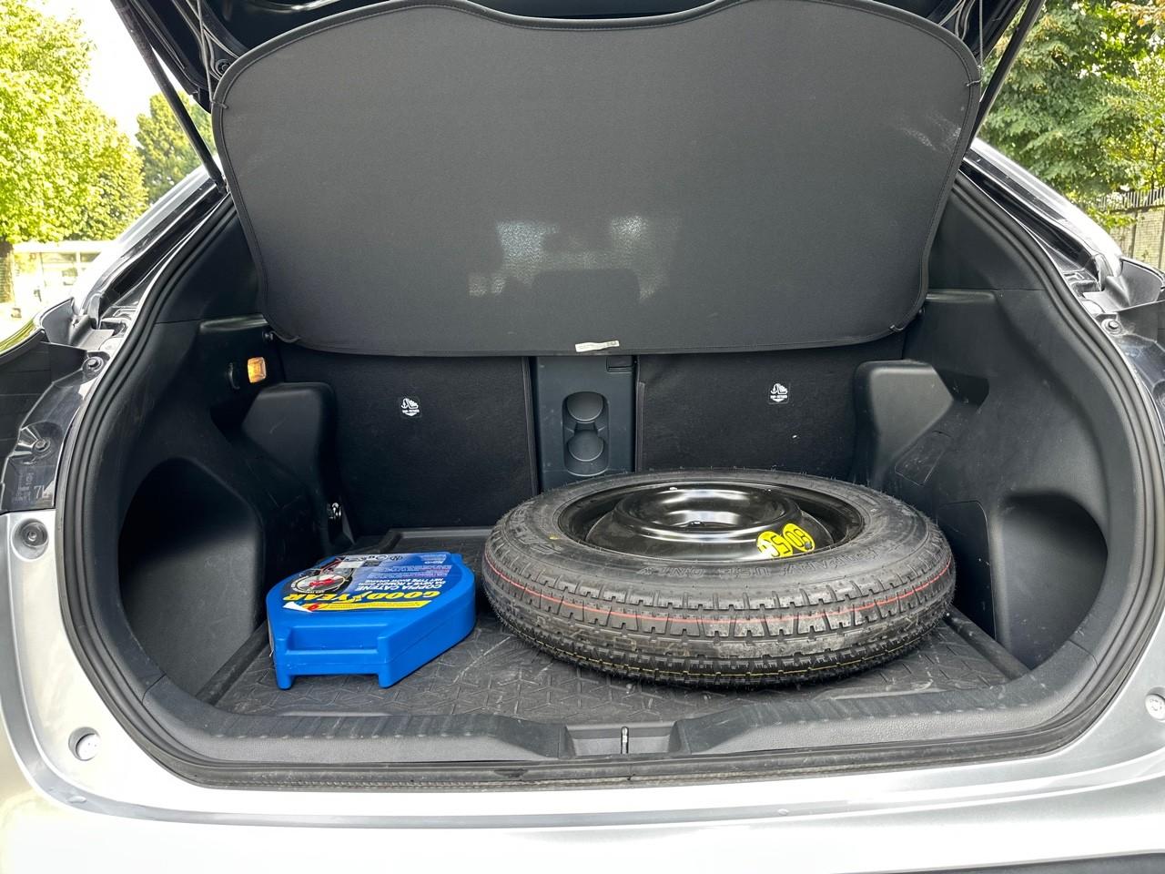 Toyota Toyota Yaris usata, con avviso superamento corsia attivazione sterzo