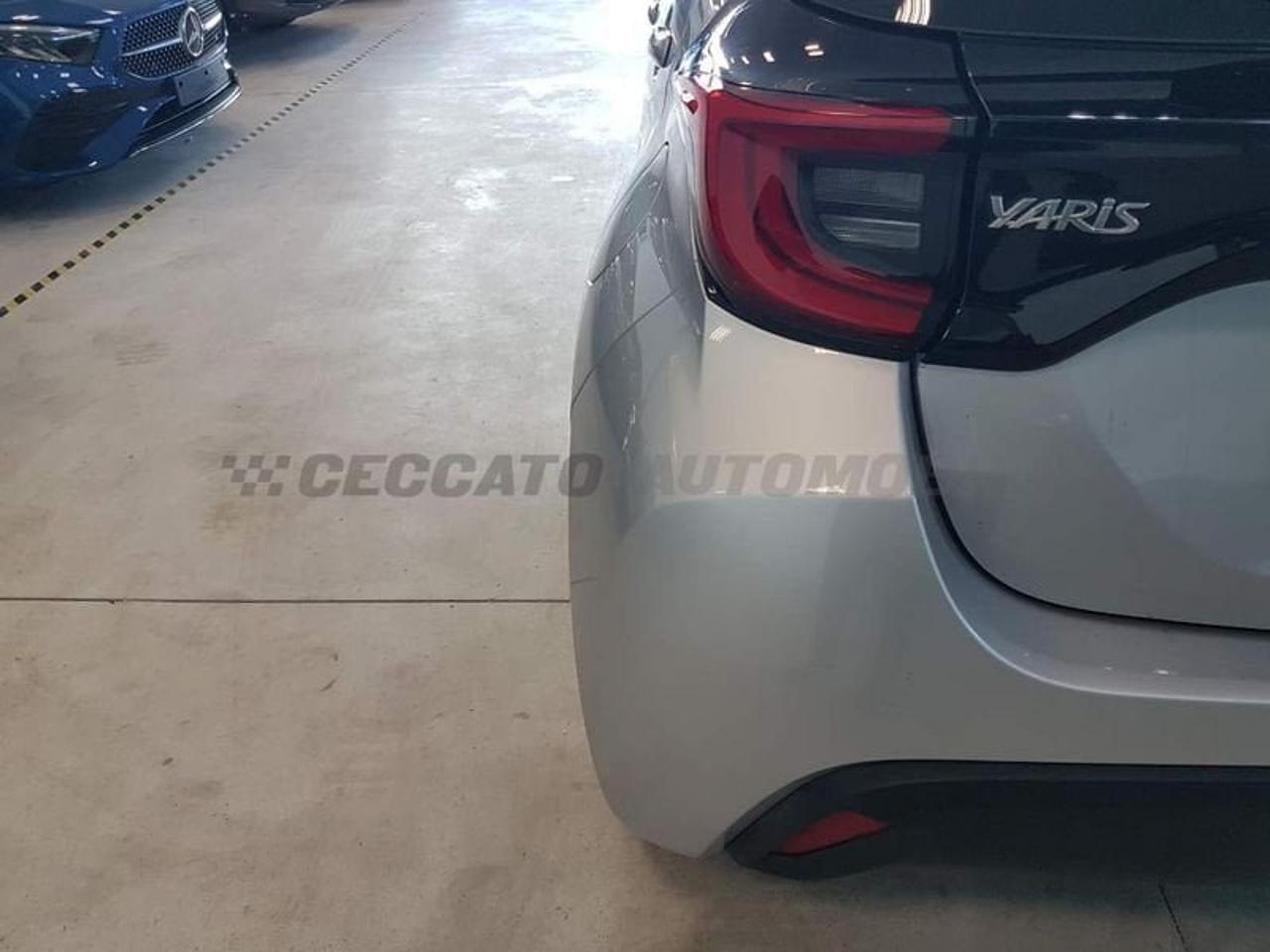 Toyota Toyota Yaris usata, con volante multifunzione