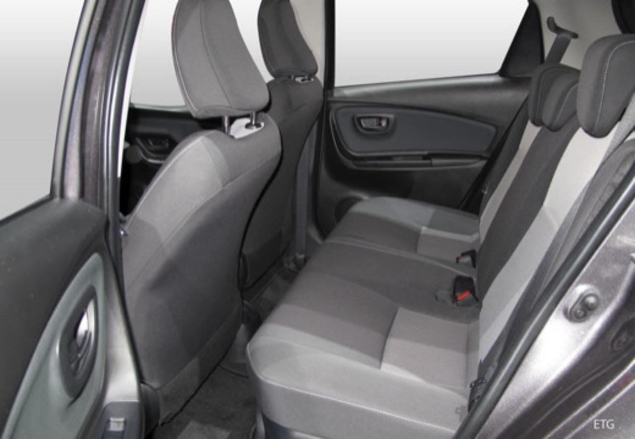 Toyota Toyota Yaris usata, con servo sterzo