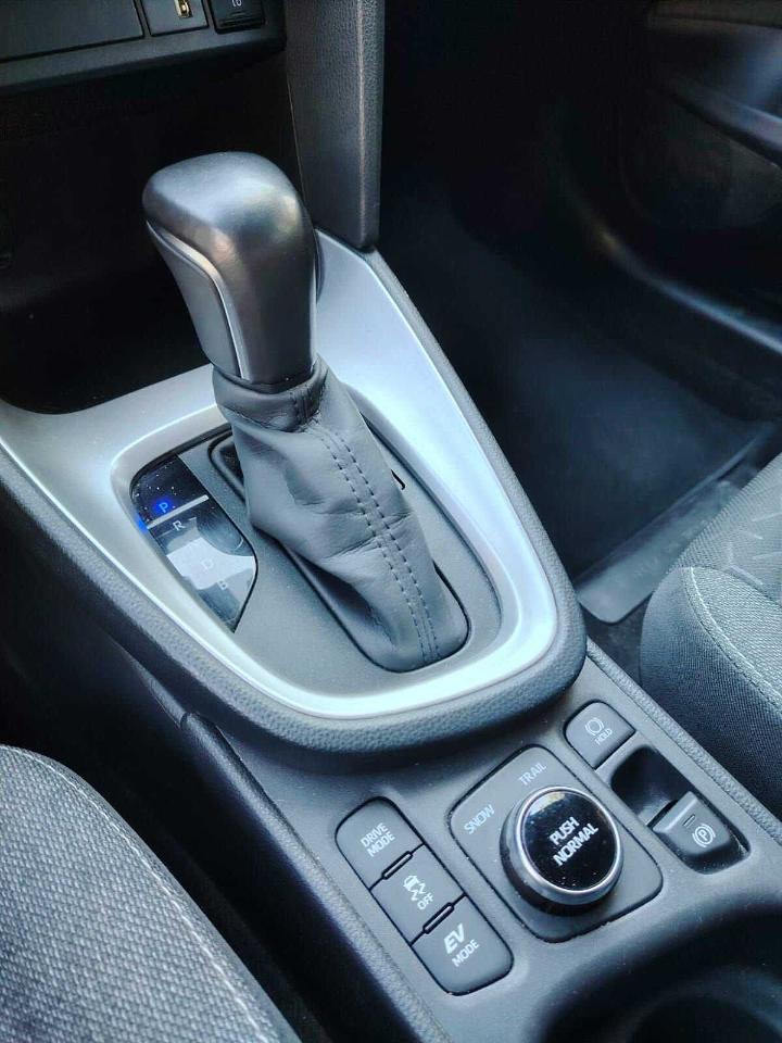 Toyota Toyota Yaris usata, con 5500