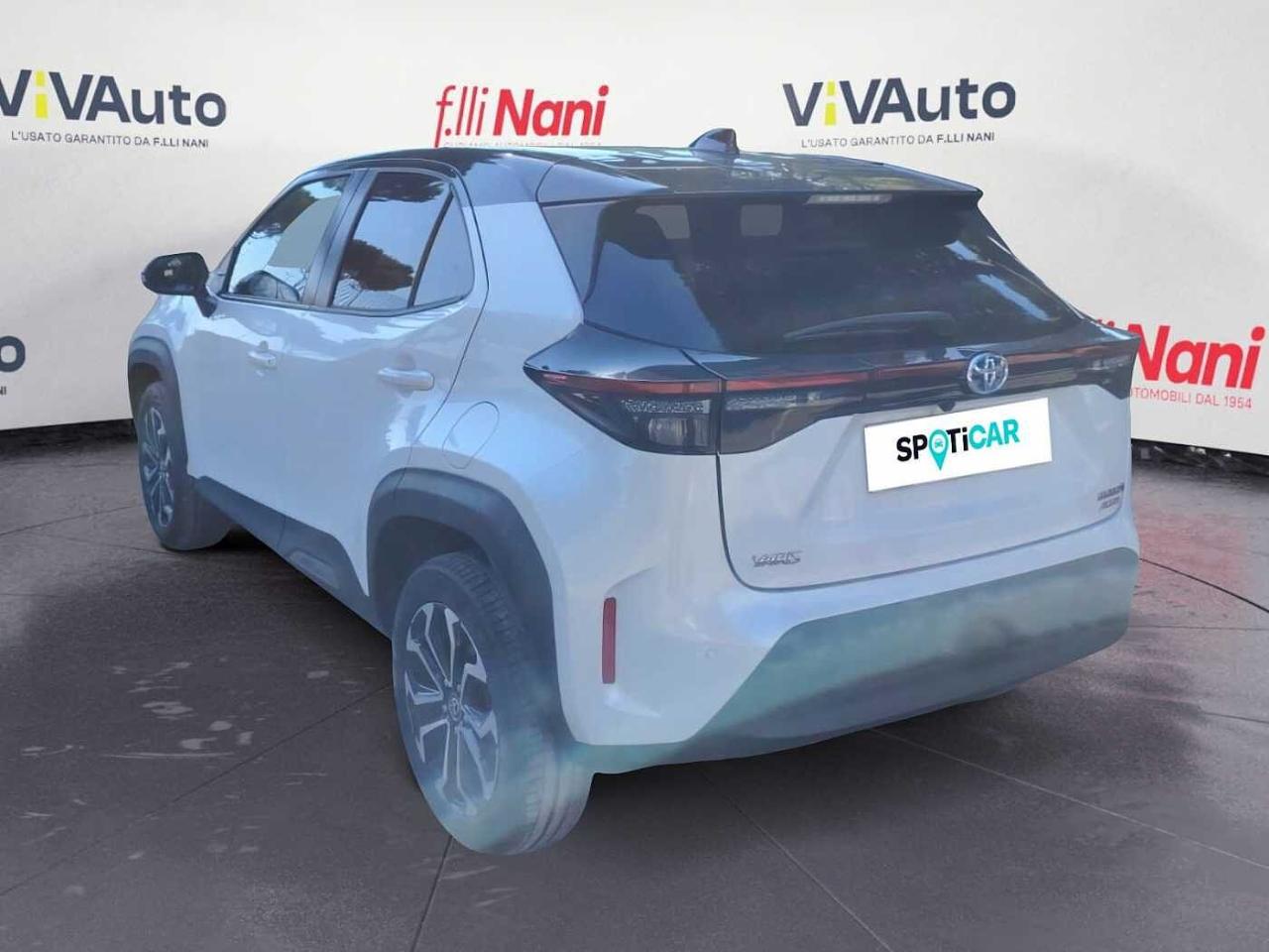 Toyota Toyota Yaris usata, con alzacristalli elettrici anteriori e posteriori