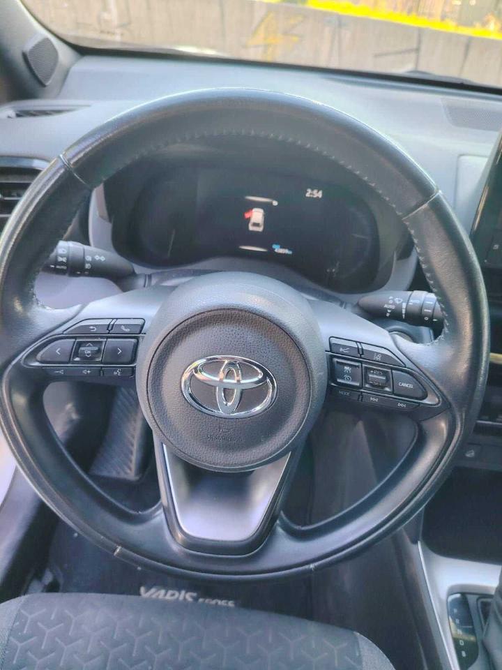 Toyota Toyota Yaris usata, con avvisatore acustico cinture di sicurezza anteriori e posteriori