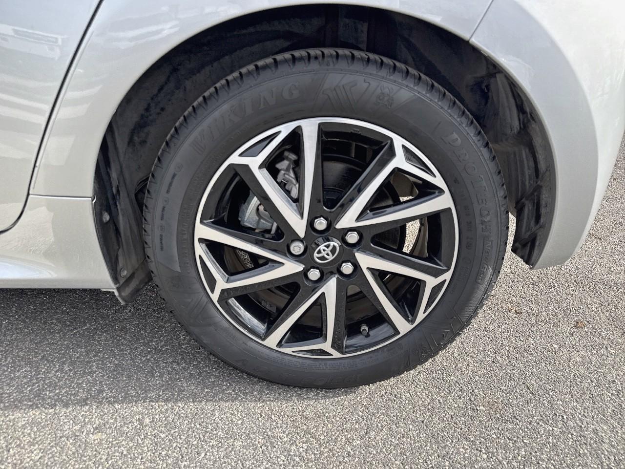 Toyota Toyota Yaris usata, con 4 freni a disco con 2 dischi ventilati