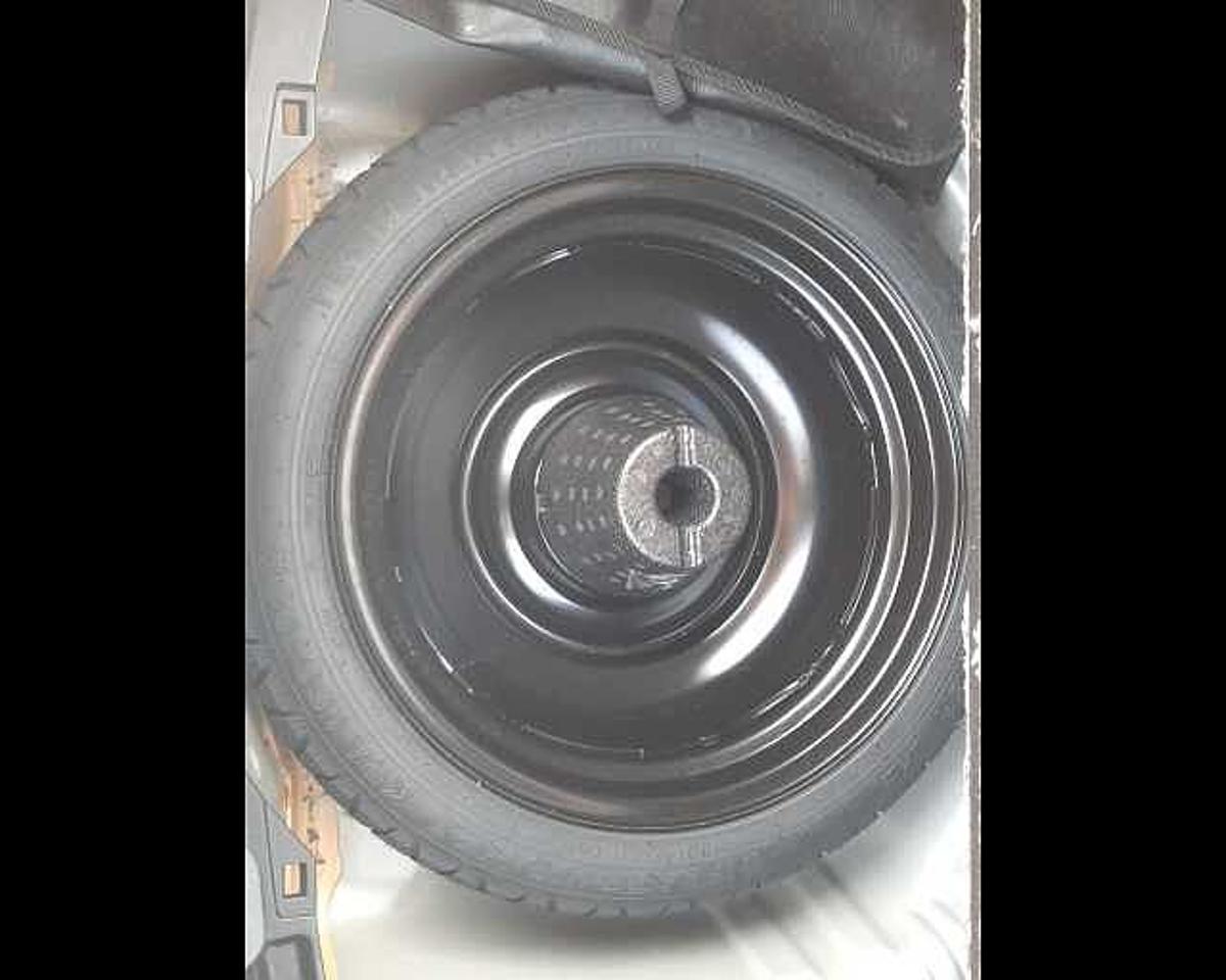 Toyota Toyota Yaris usata, con barre antintrusione nelle portiere