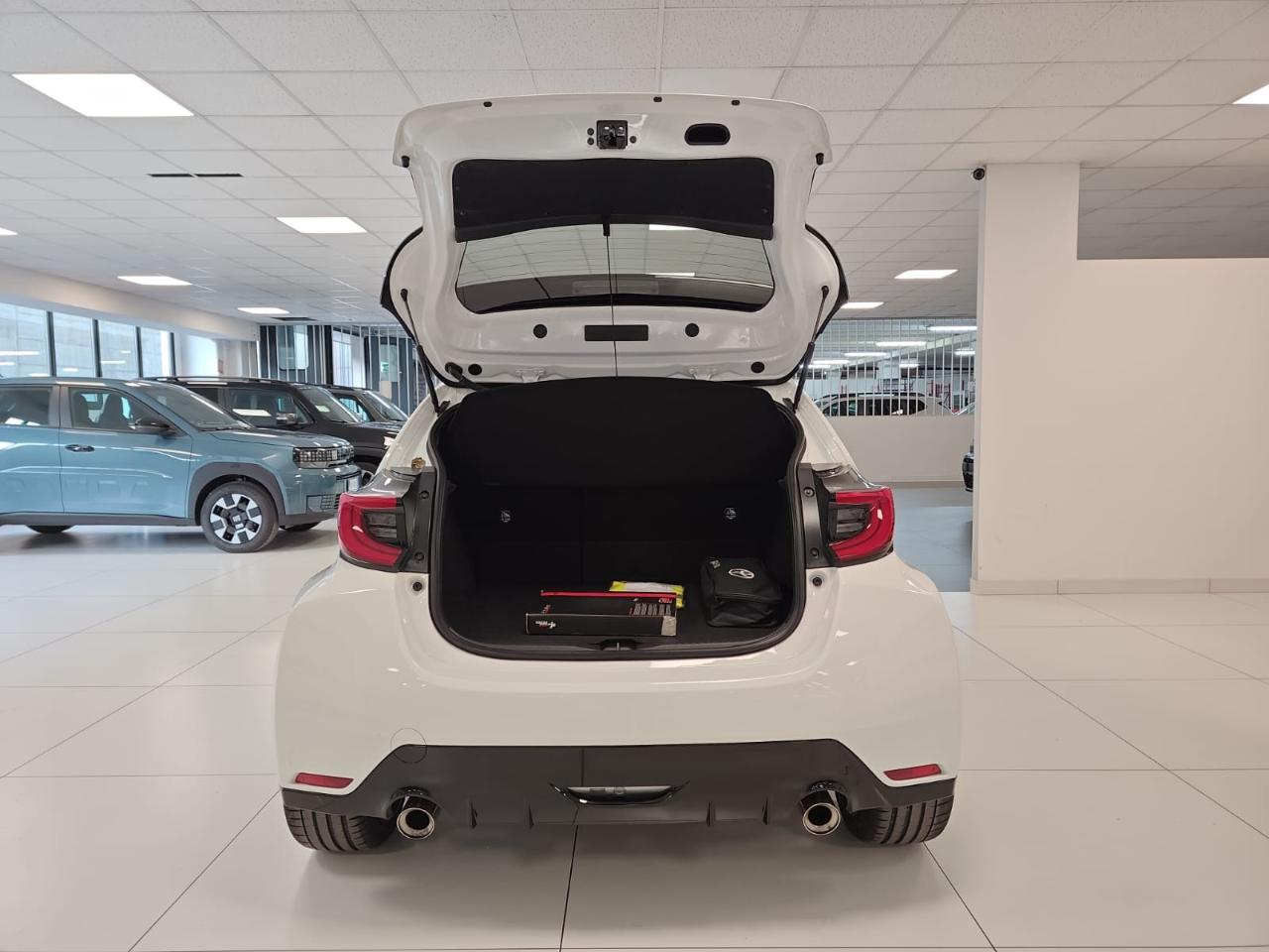 Toyota Toyota Yaris usata 18