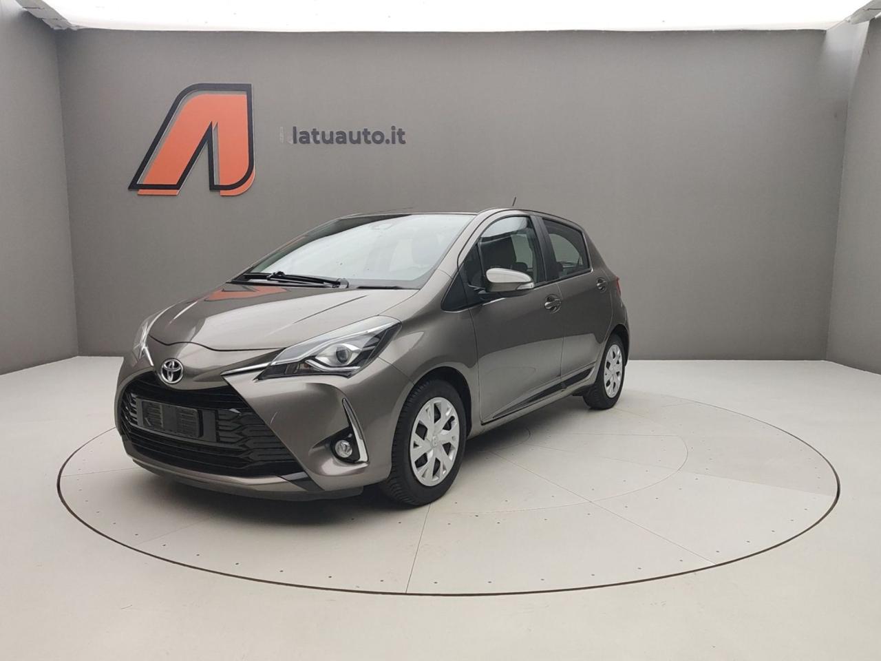 Toyota Toyota Yaris YARIS iii 2017 1.0 69CV ACTIVE 5P