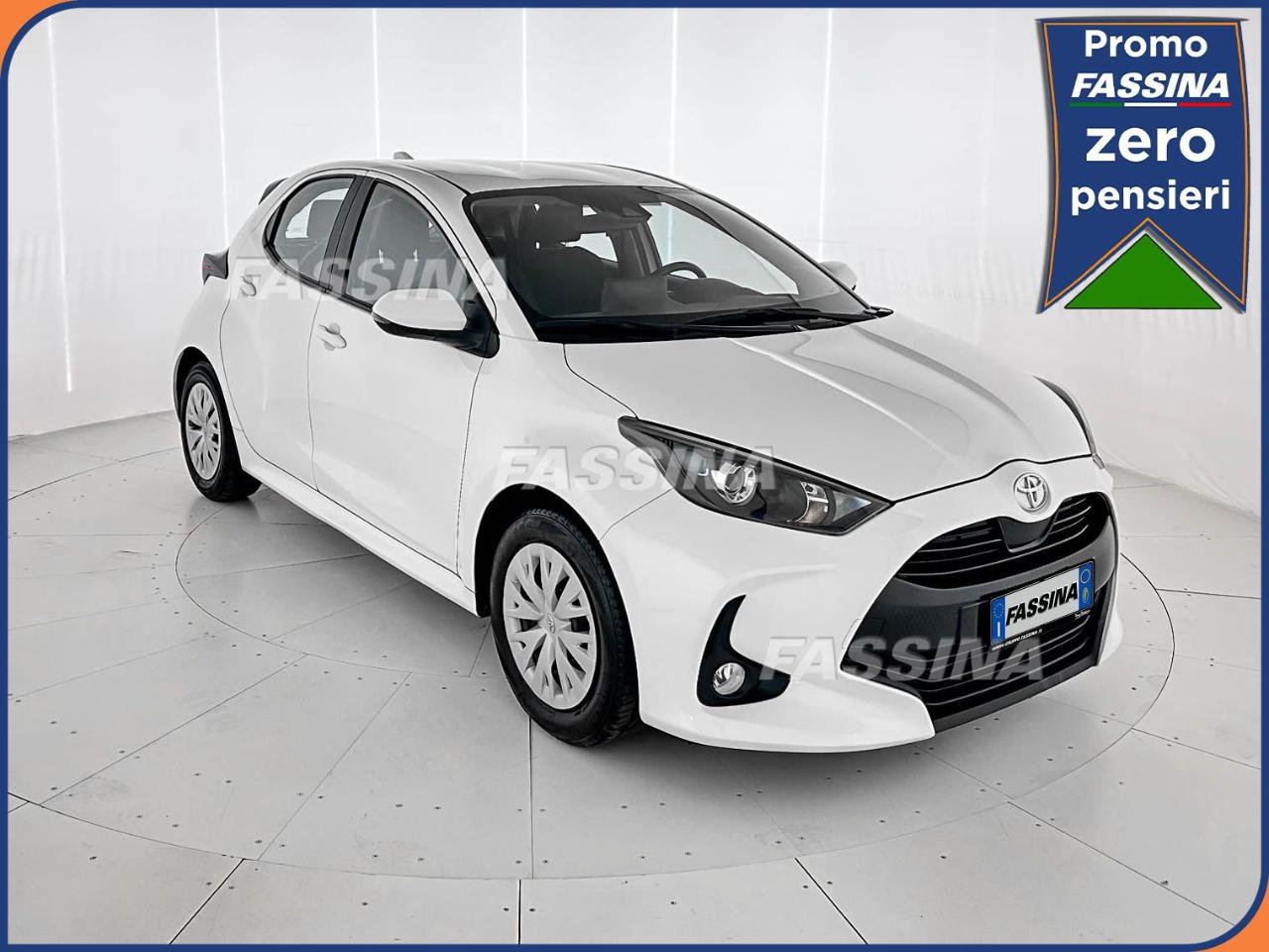 toyota yaris yaris 1.0 5 porte active usata