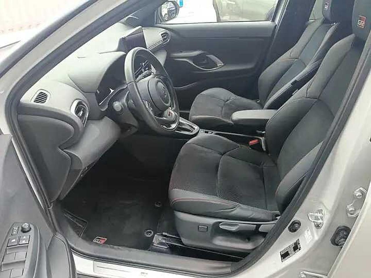 Toyota Toyota Yaris usata, con Vetri Oscurati