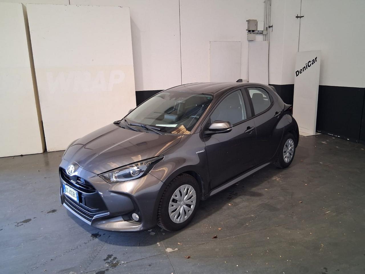 Toyota Toyota Yaris YARIS 1.5h Business