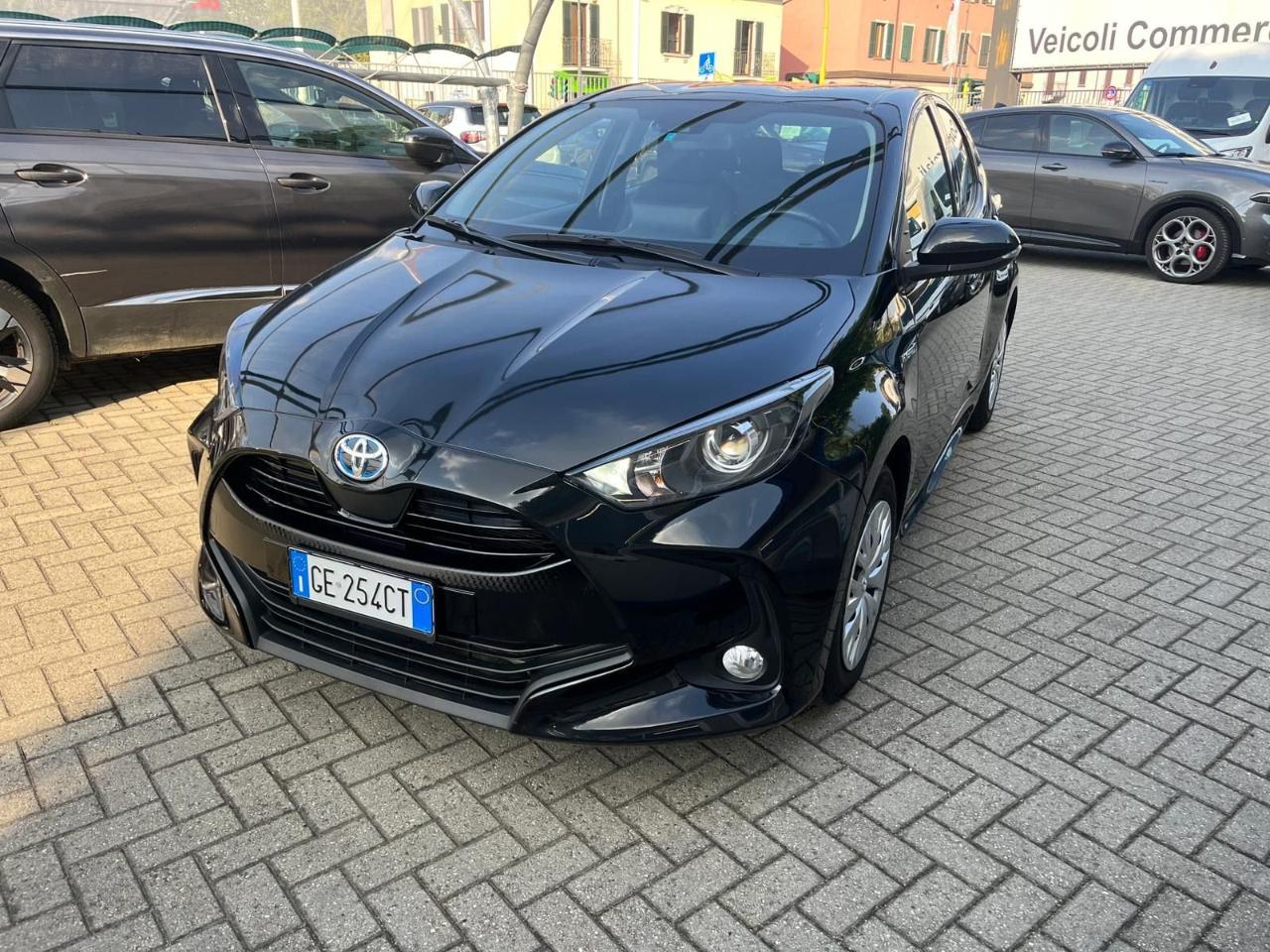 Toyota Toyota Yaris YARIS 5p 1.5h Business