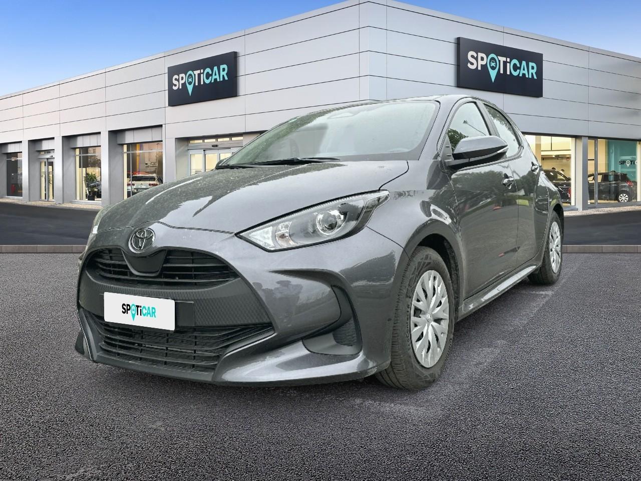 TOYOTA TOYOTA YARIS Usato Grigio elettrico / benzina 2025