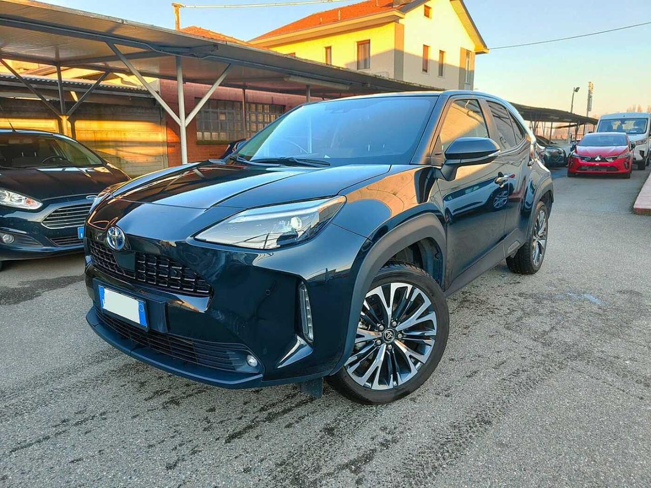 Toyota Toyota Yaris YARIS 1.5 H 116cv Lounge FWD e-CVT