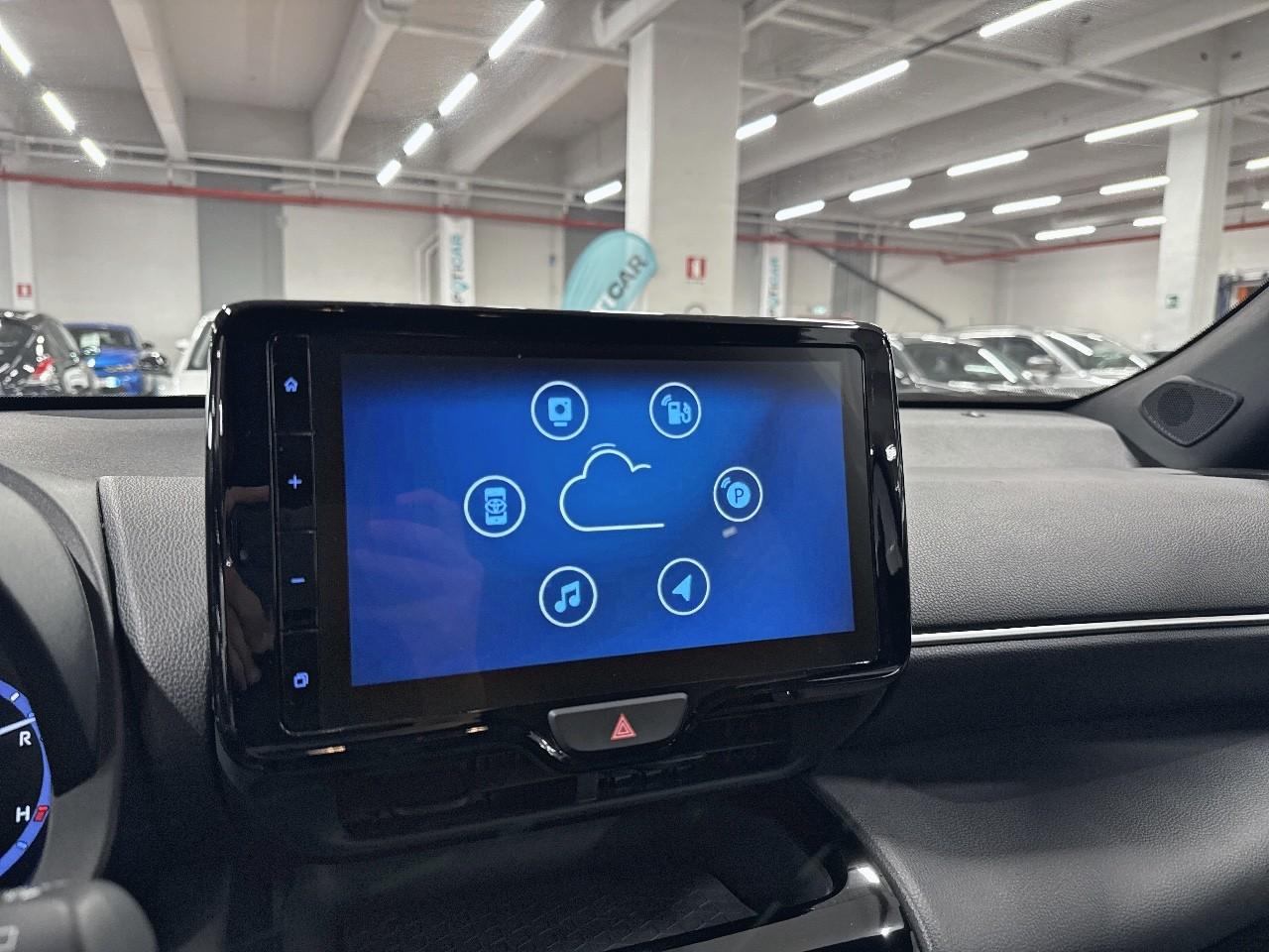 Toyota Toyota Yaris usata, con Mirror Screen