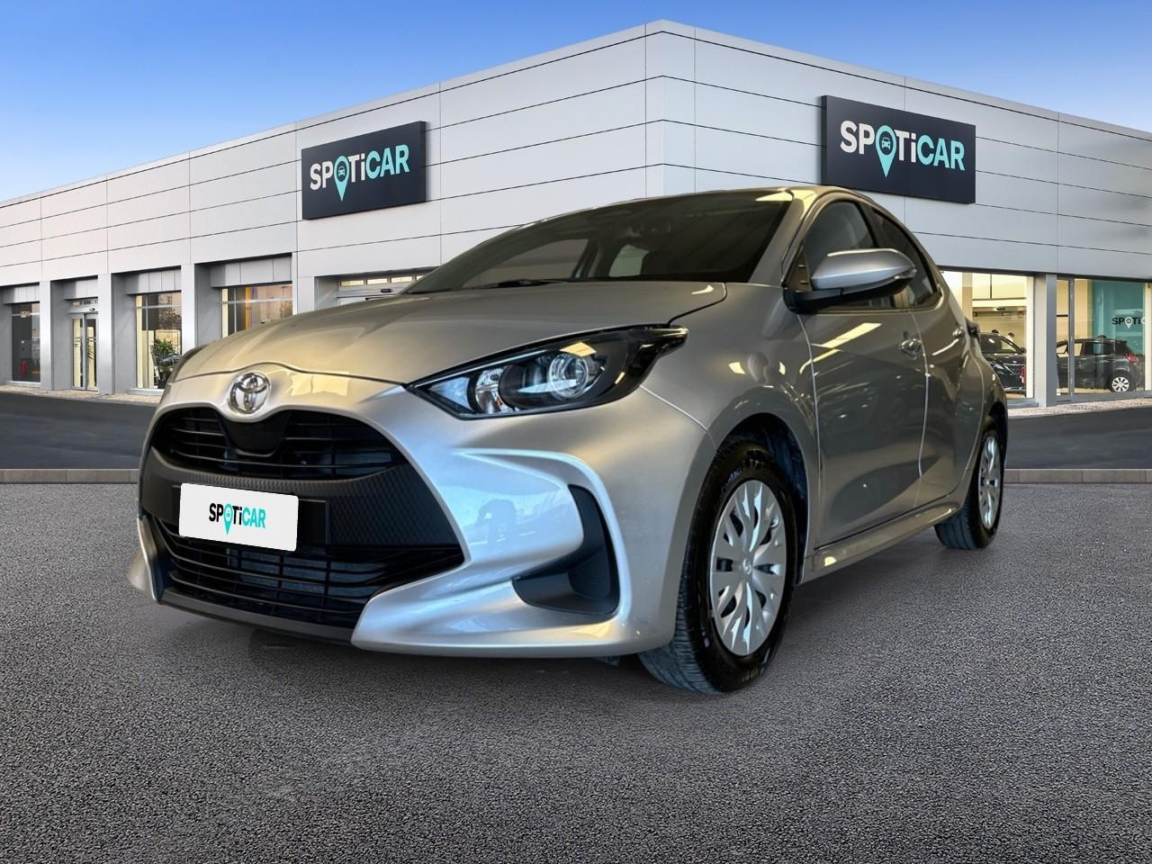 TOYOTA TOYOTA YARIS Usato Bianco elettrico / benzina 2024