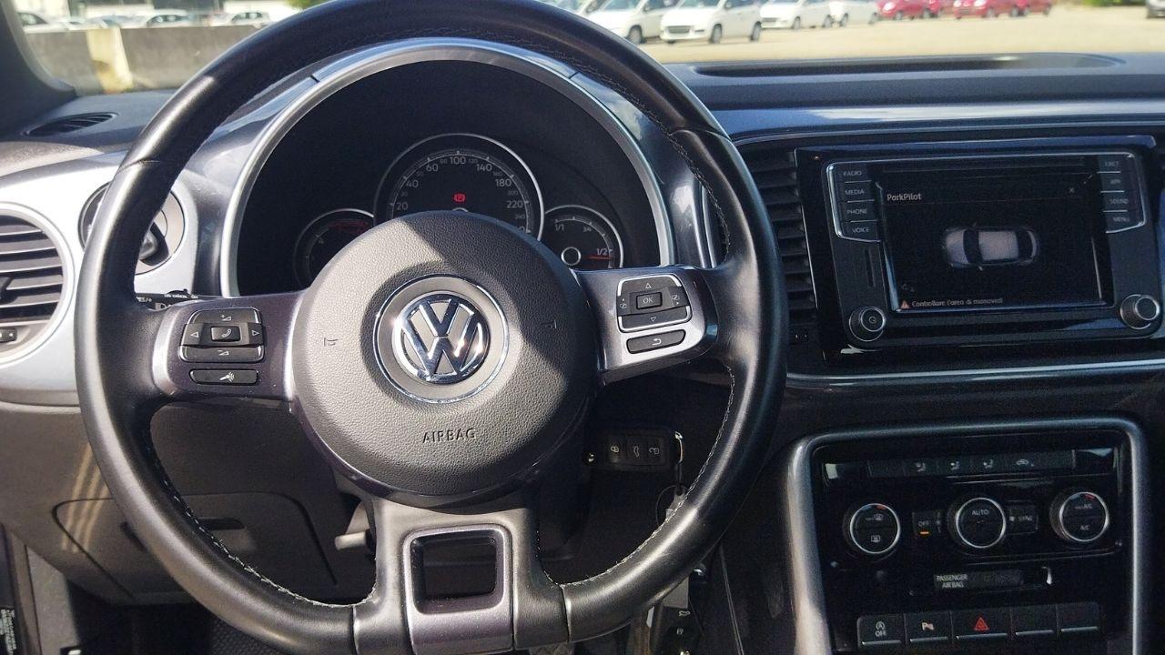 Volkswagen Volkswagen New Beetle usata 21