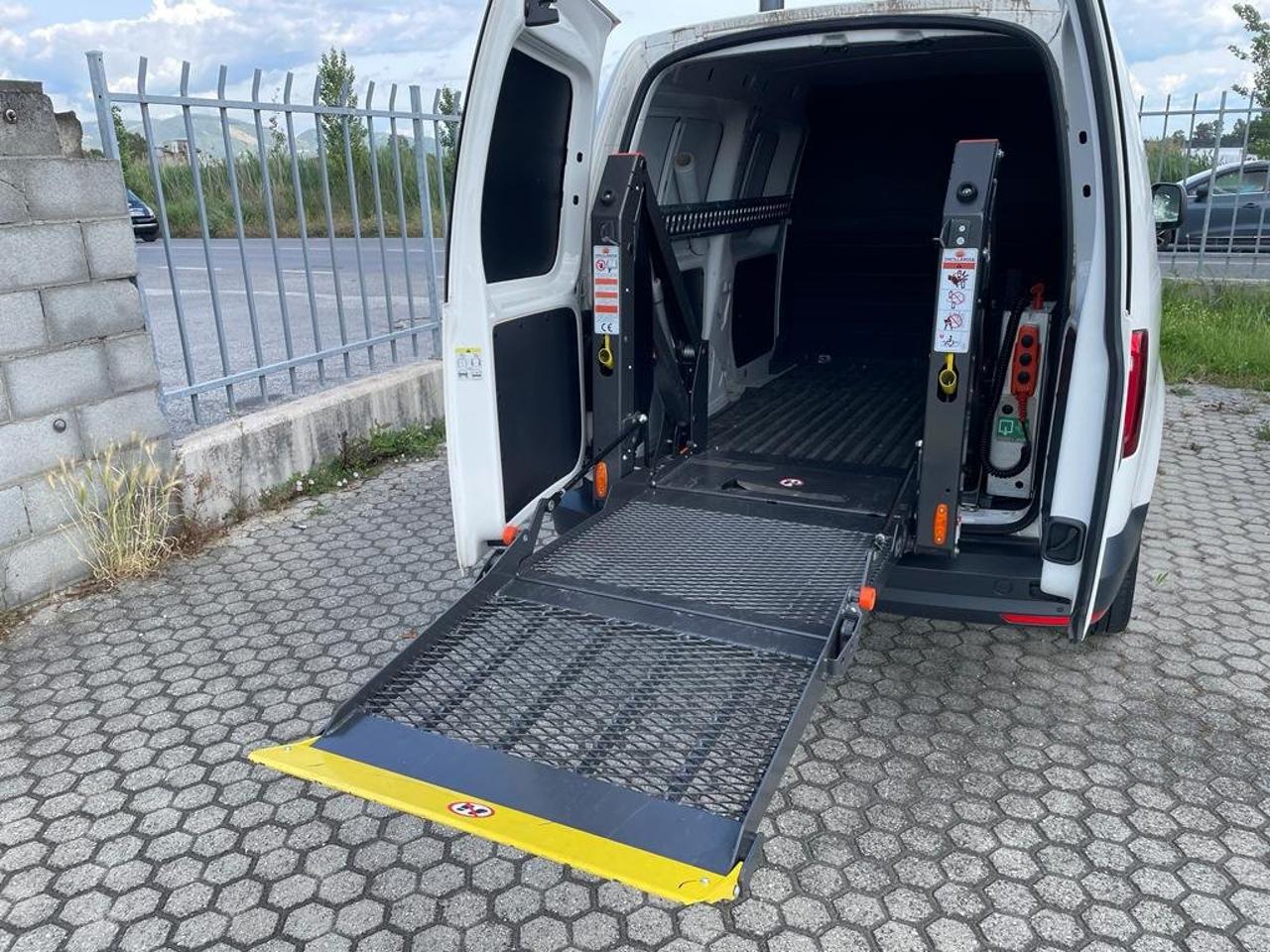 Volkswagen Volkswagen Caddy usata 9