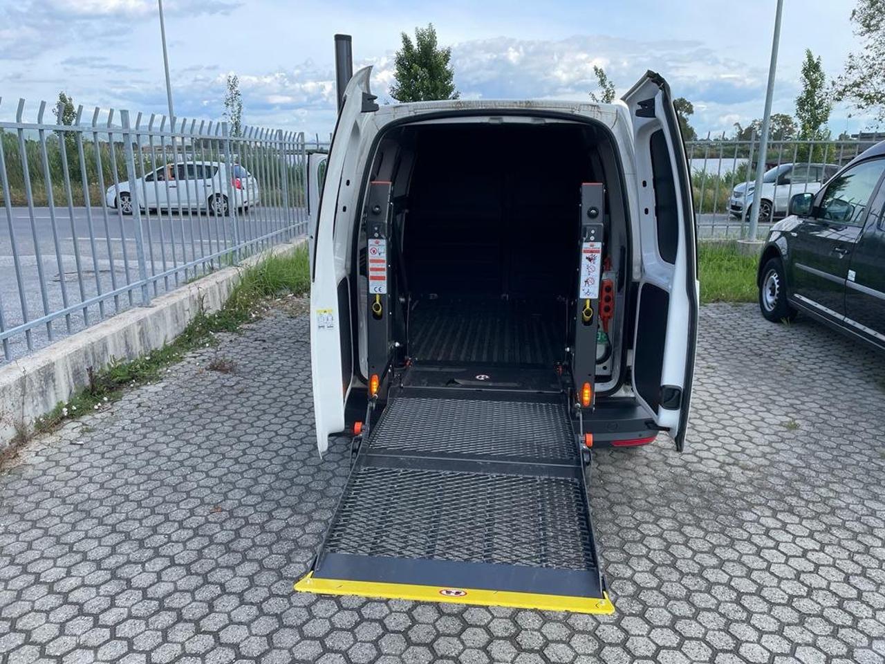 Volkswagen Volkswagen Caddy usata 10