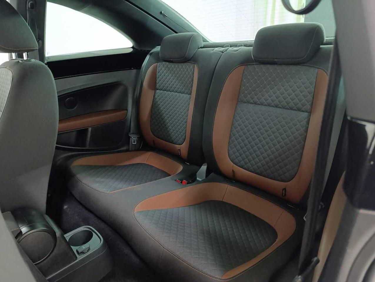 Volkswagen Volkswagen Coccinelle usata, con 4x Airbag (fontali + laterali)