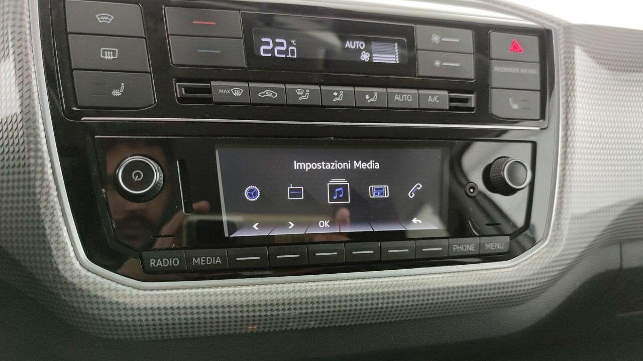 Volkswagen Volkswagen Up usata 13