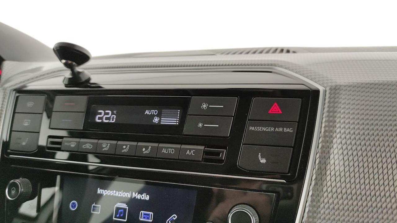 Volkswagen Volkswagen Up usata 14