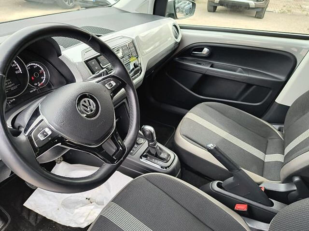 Volkswagen Volkswagen Up usata 7