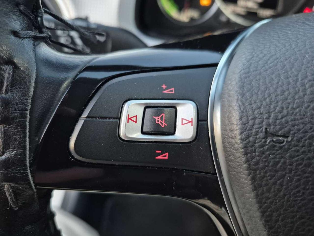 Volkswagen Volkswagen Up usata, con interno grigio