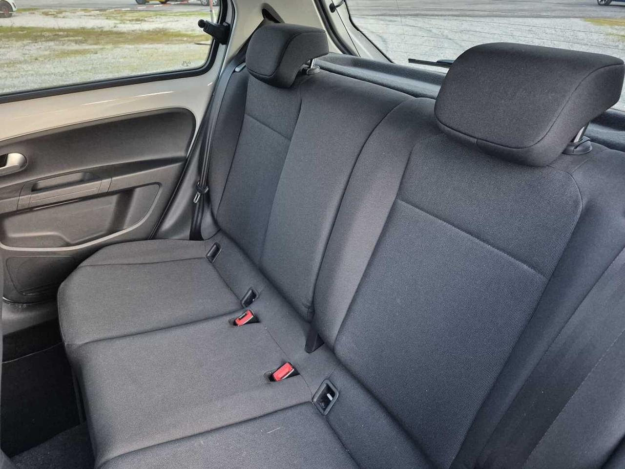 Volkswagen Volkswagen Up usata 13