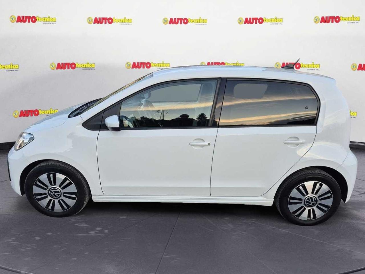 Volkswagen Volkswagen Up usata 14
