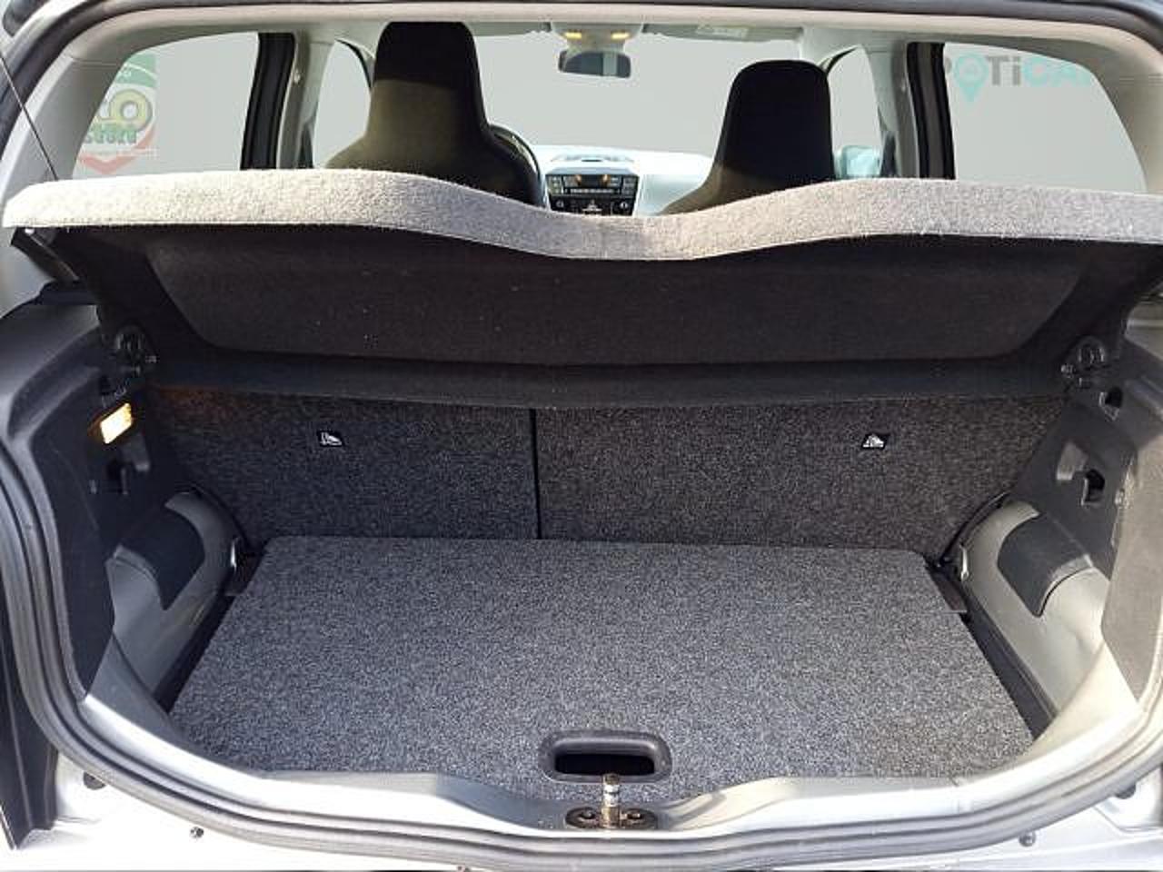 Volkswagen Volkswagen Up usata 19