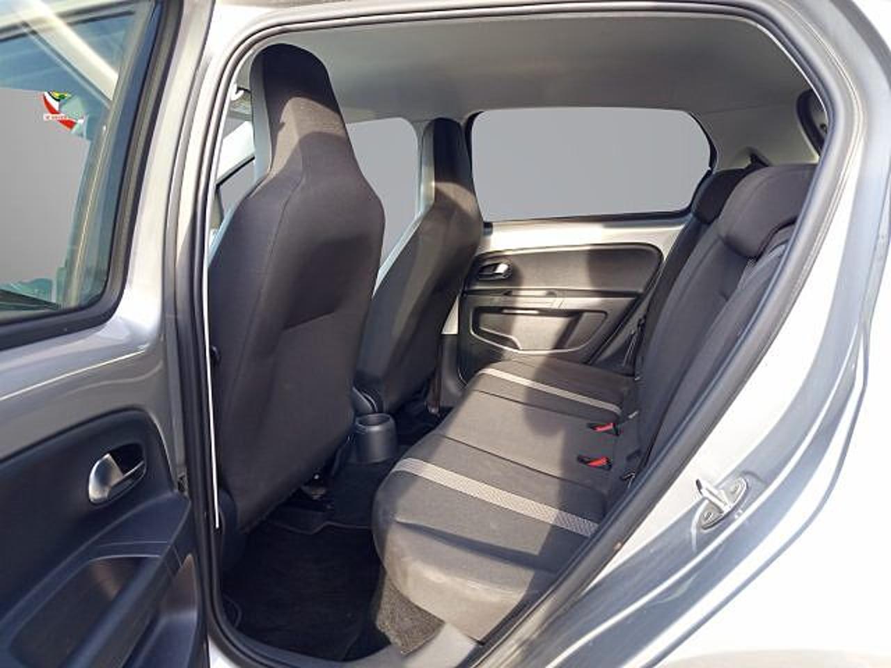 Volkswagen Volkswagen Up usata 22