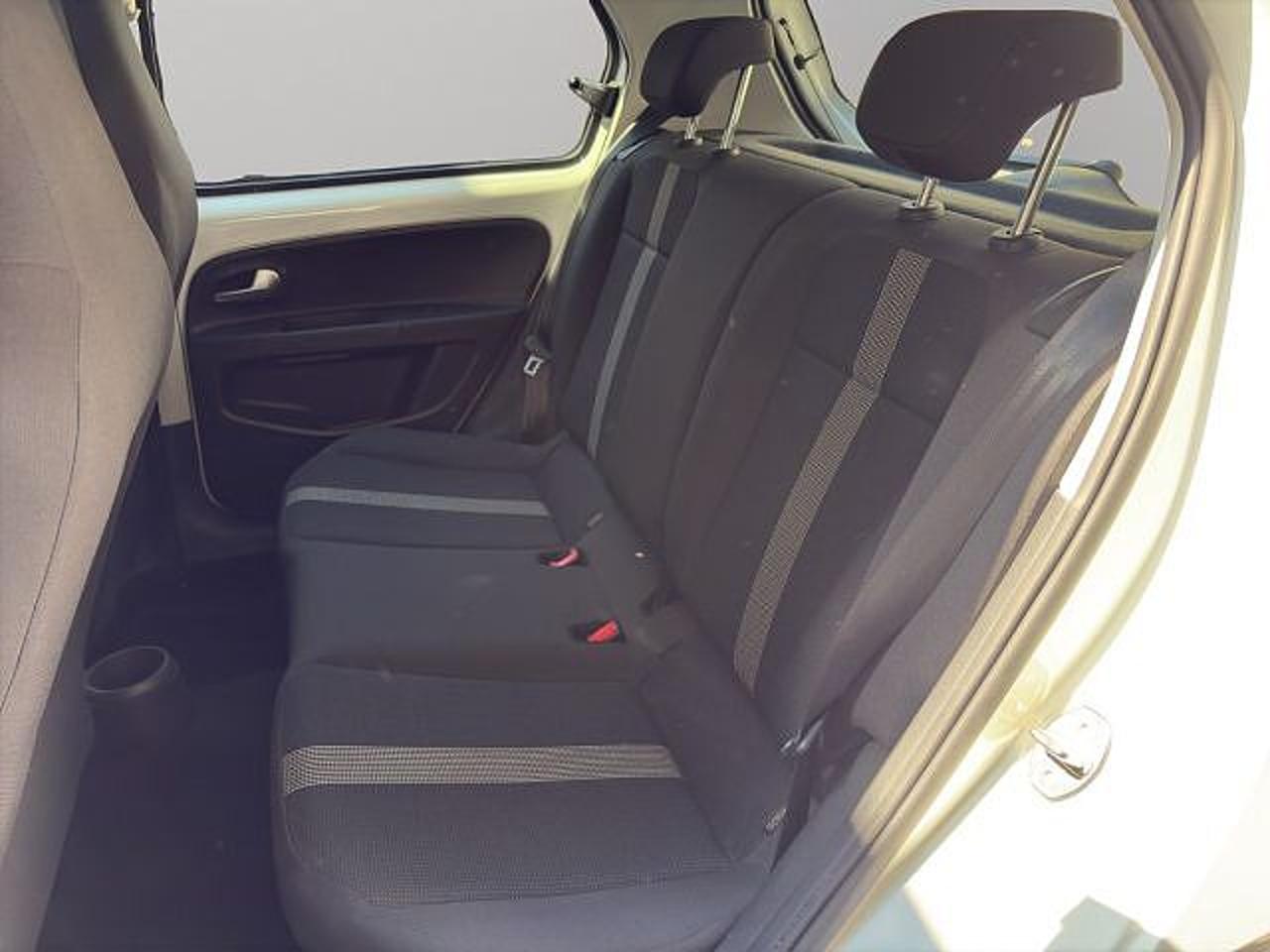 Volkswagen Volkswagen Up usata 12