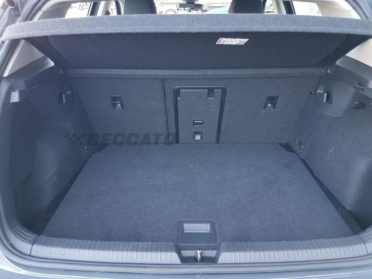 Volkswagen Volkswagen Golf usata, con cruise control