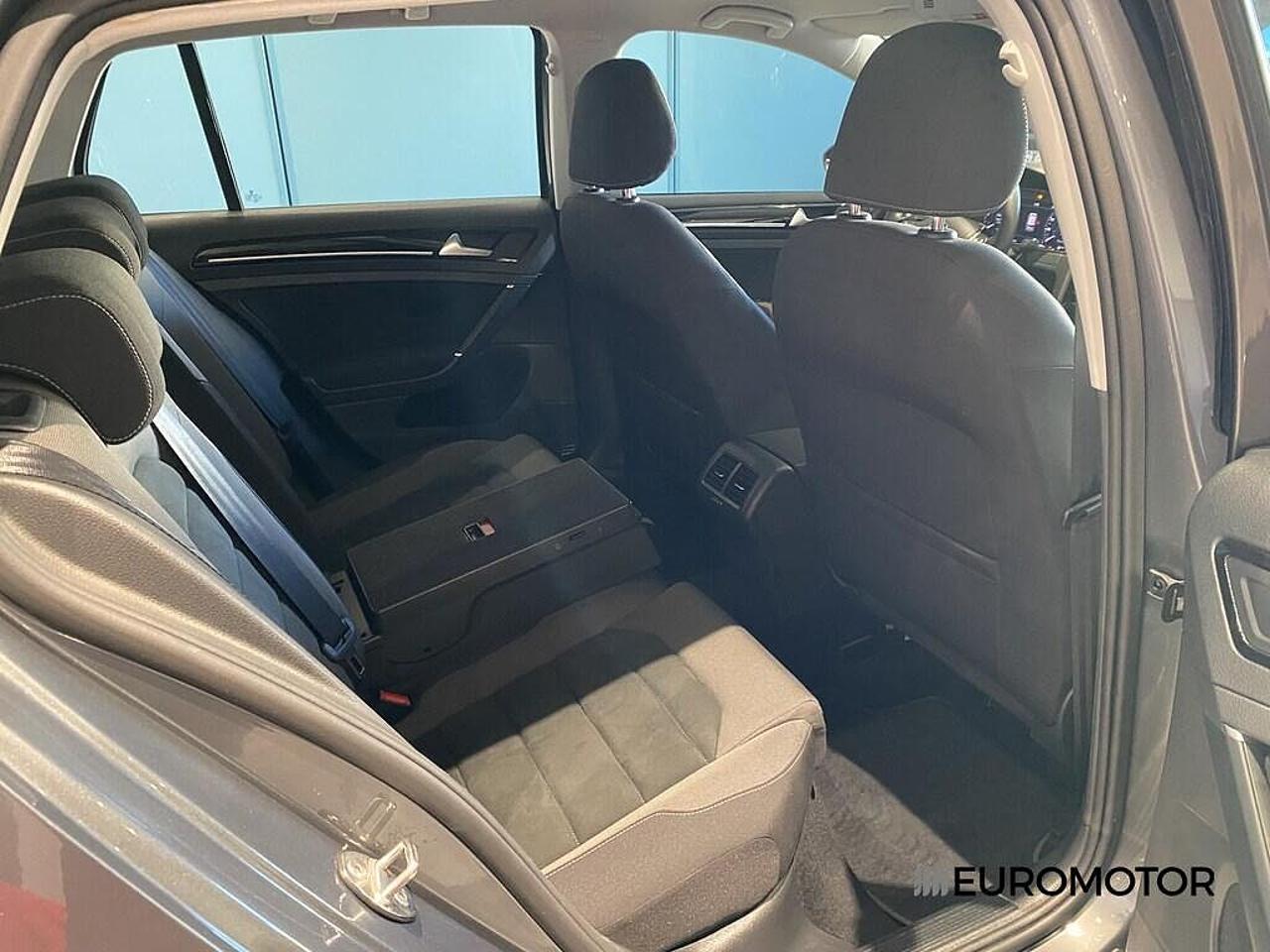Volkswagen Volkswagen Golf usata, con radio