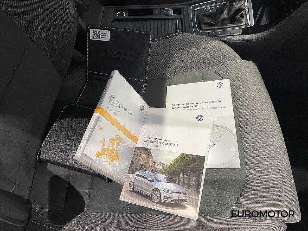 Volkswagen Volkswagen Golf usata, con specchi elettrici
