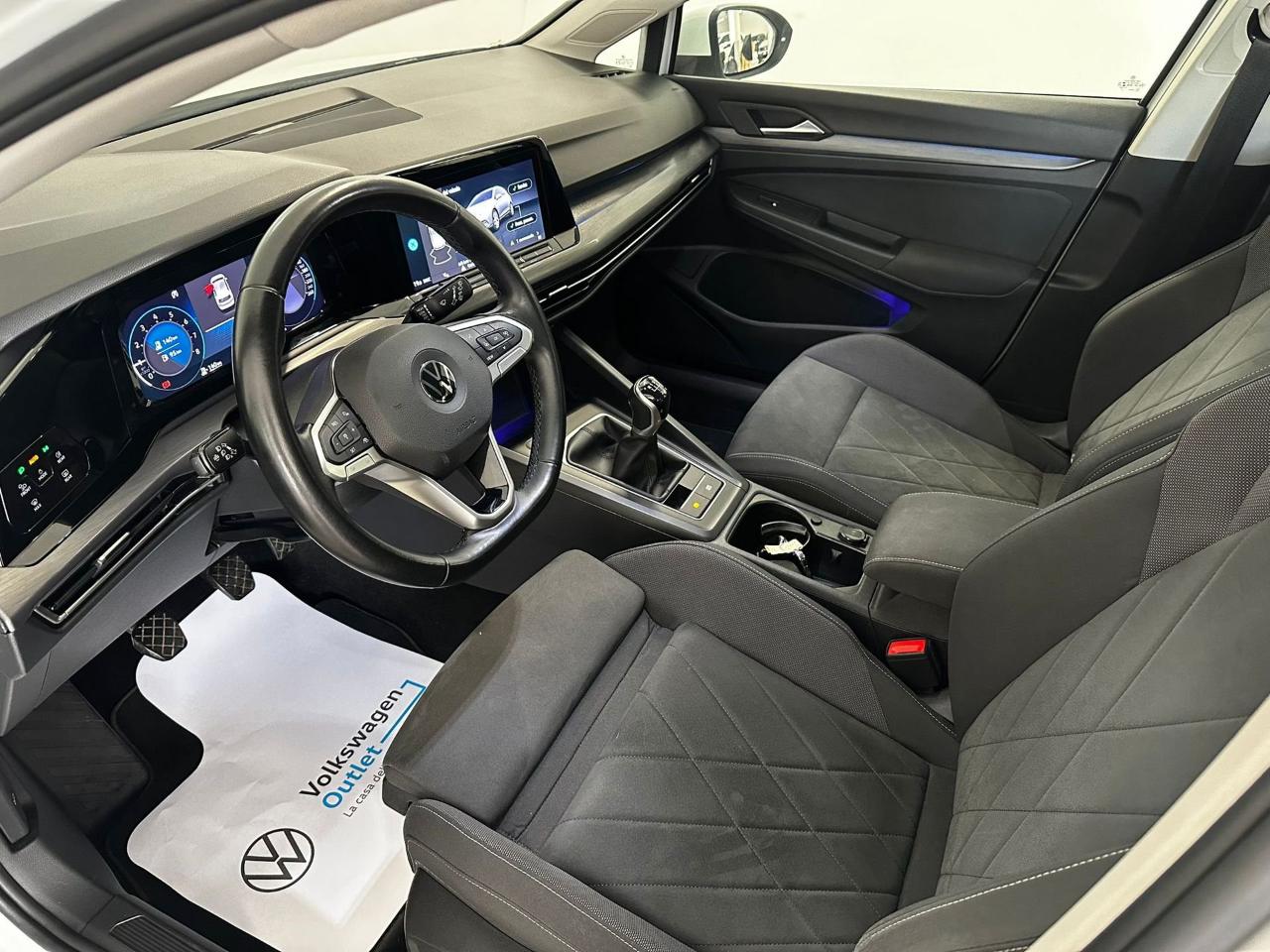 Volkswagen Volkswagen Golf usata, con cerchi in lega