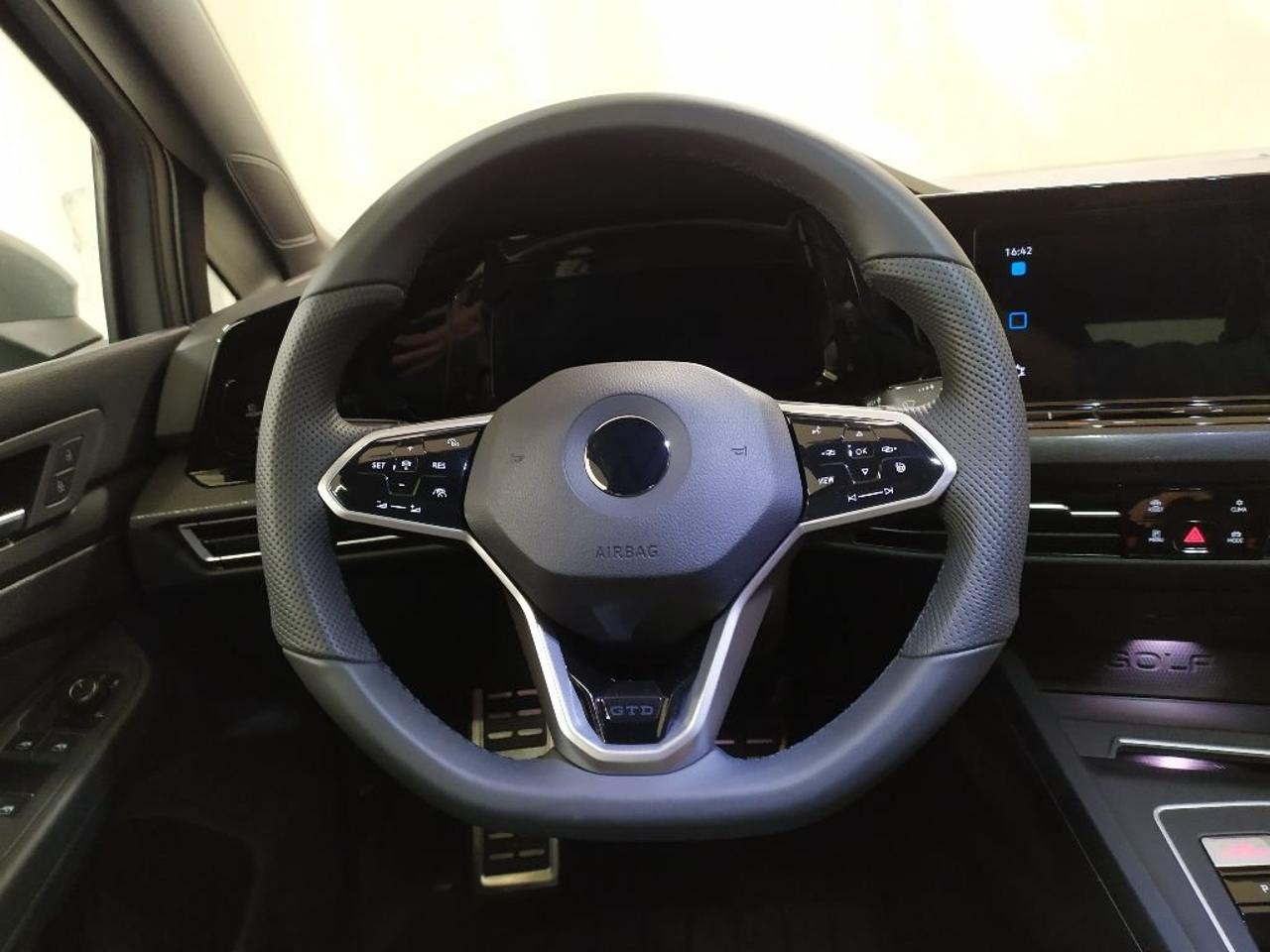 Volkswagen Volkswagen Golf usata 3