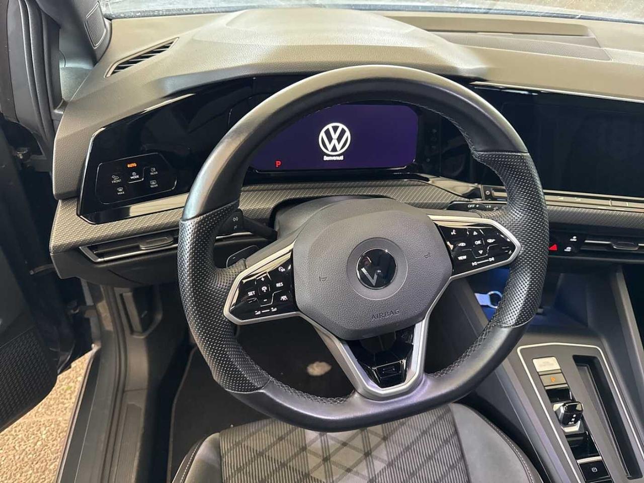 Volkswagen Volkswagen Golf usata, con Caricabatterie di bordo da 11 kW