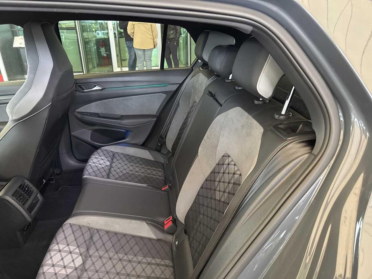 Volkswagen Volkswagen Golf usata, con Climatizzatore