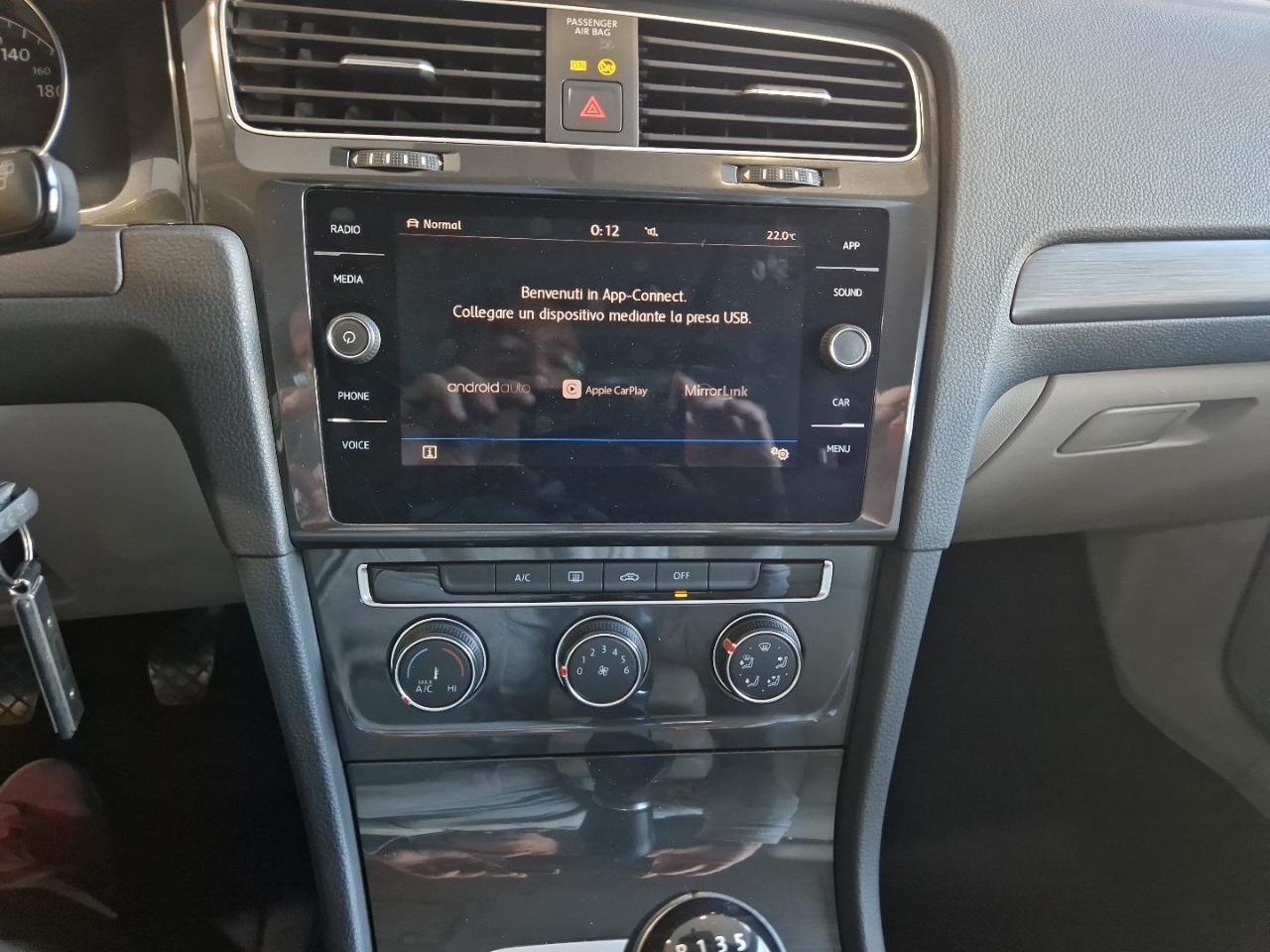 Volkswagen Volkswagen Golf usata, con GPS