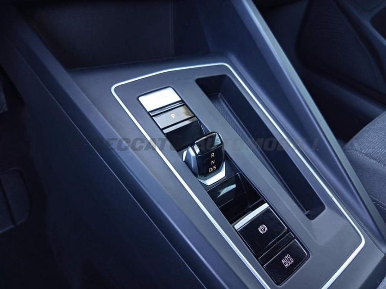 Volkswagen Volkswagen Golf usata, con Caricabatterie di bordo da 22 kW