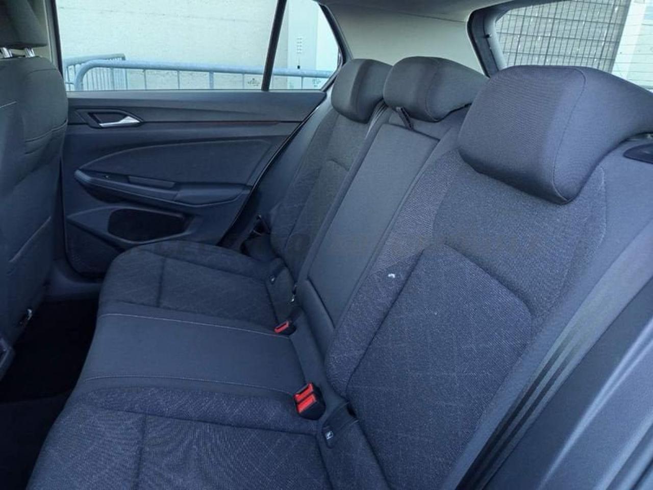 Volkswagen Volkswagen Golf usata, con GPS