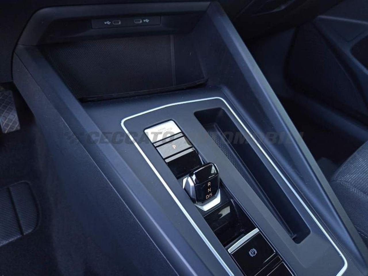 Volkswagen Volkswagen Golf usata, con Caricabatterie di bordo da 22 kW