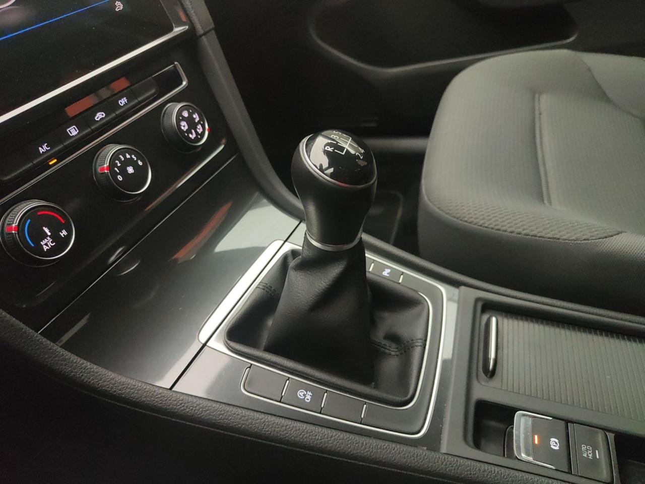 Volkswagen Volkswagen Golf usata 17