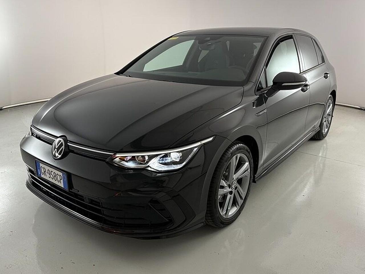 Volkswagen Volkswagen Golf GOLF VIII 2.0 tdi R-Line 150cv dsg