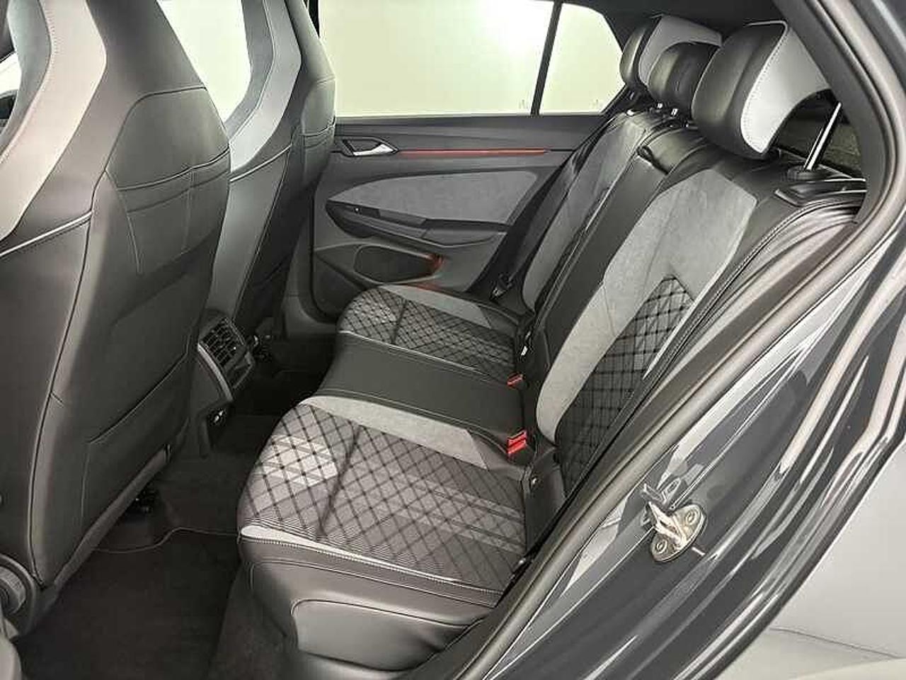 Volkswagen Volkswagen Golf usata, con Sistema Keyless