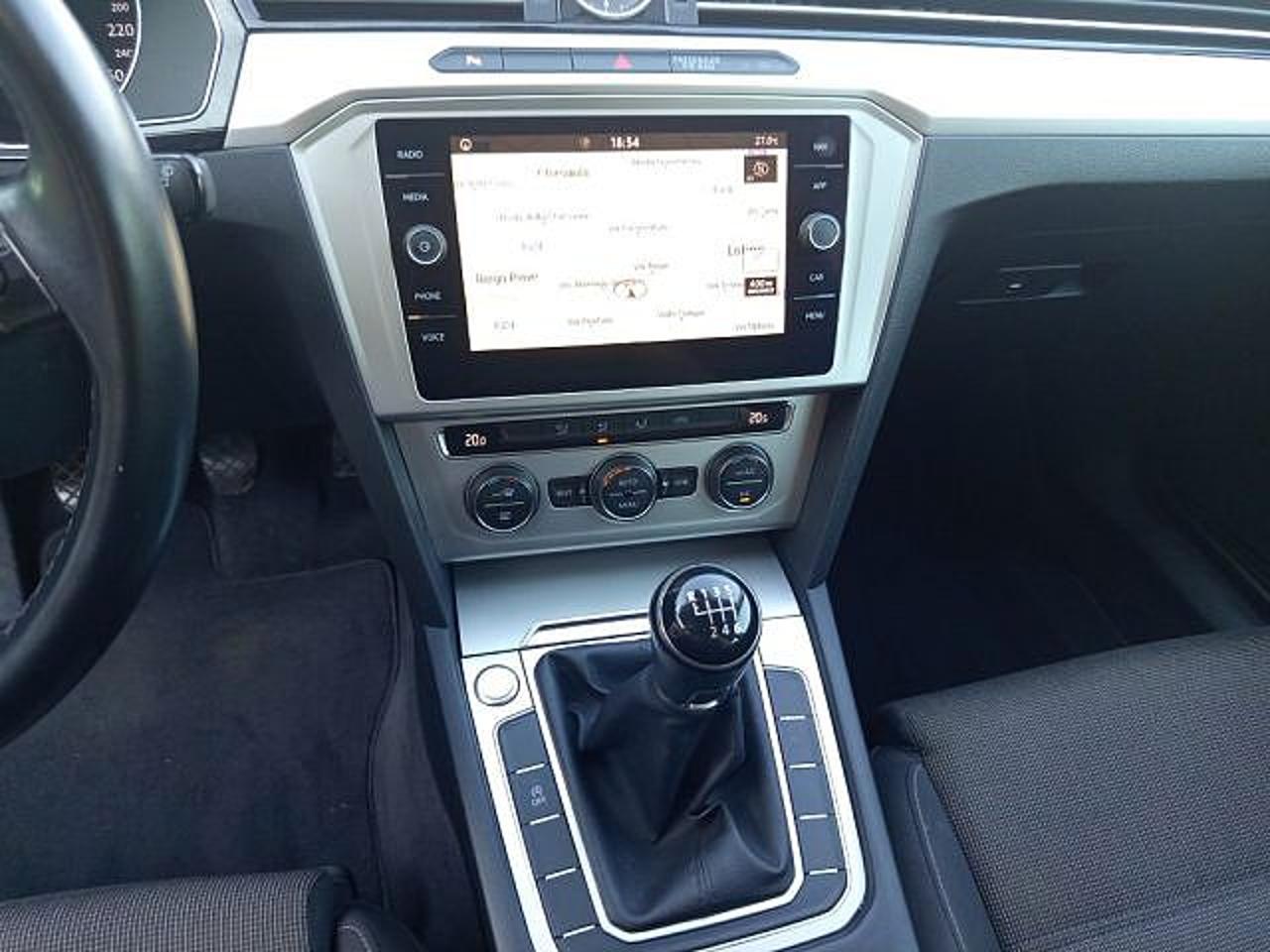 Volkswagen Volkswagen Passat usata, con fari fendinebbia